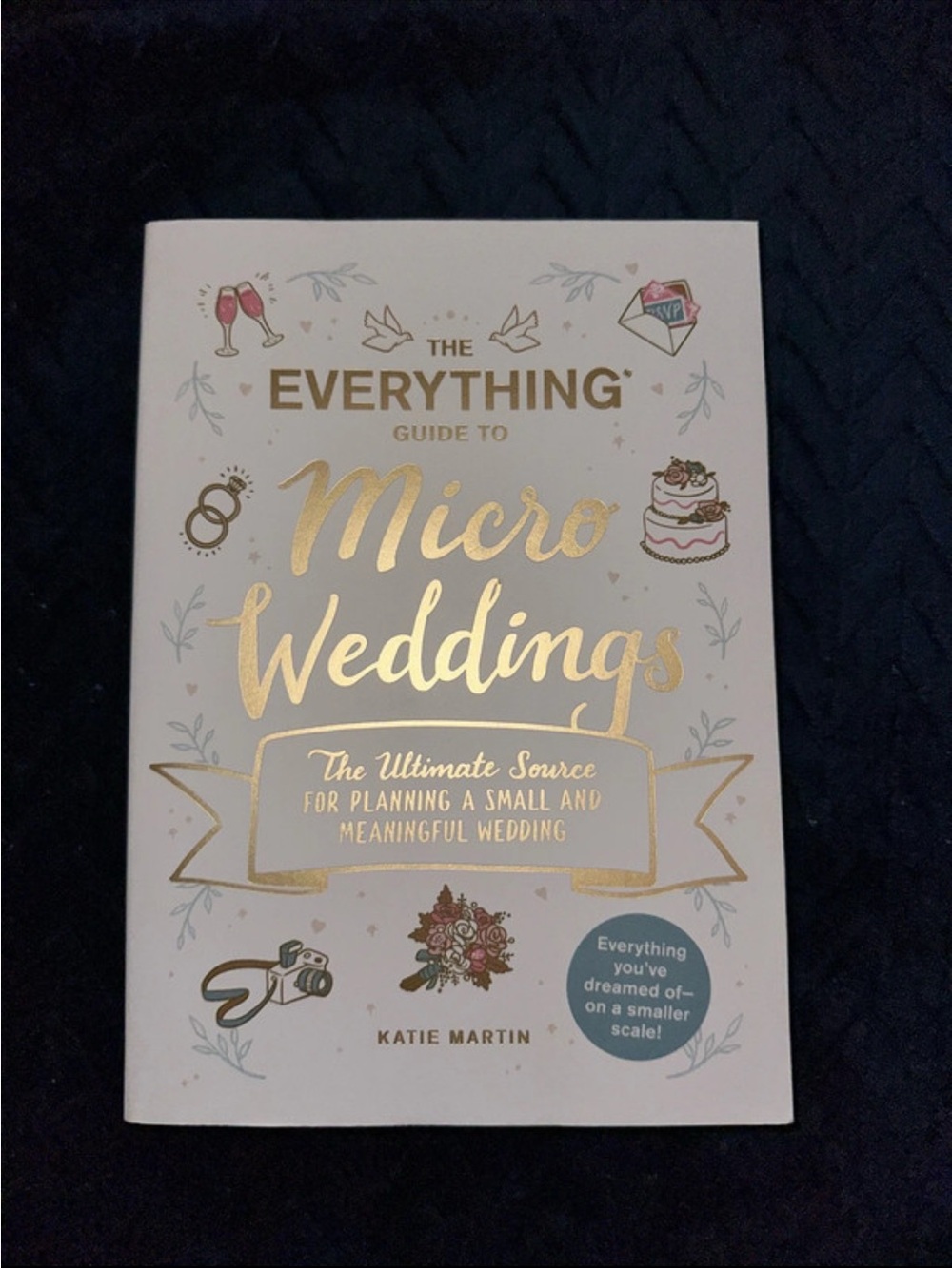 Micro Wedding Planning Guide - White/Gold